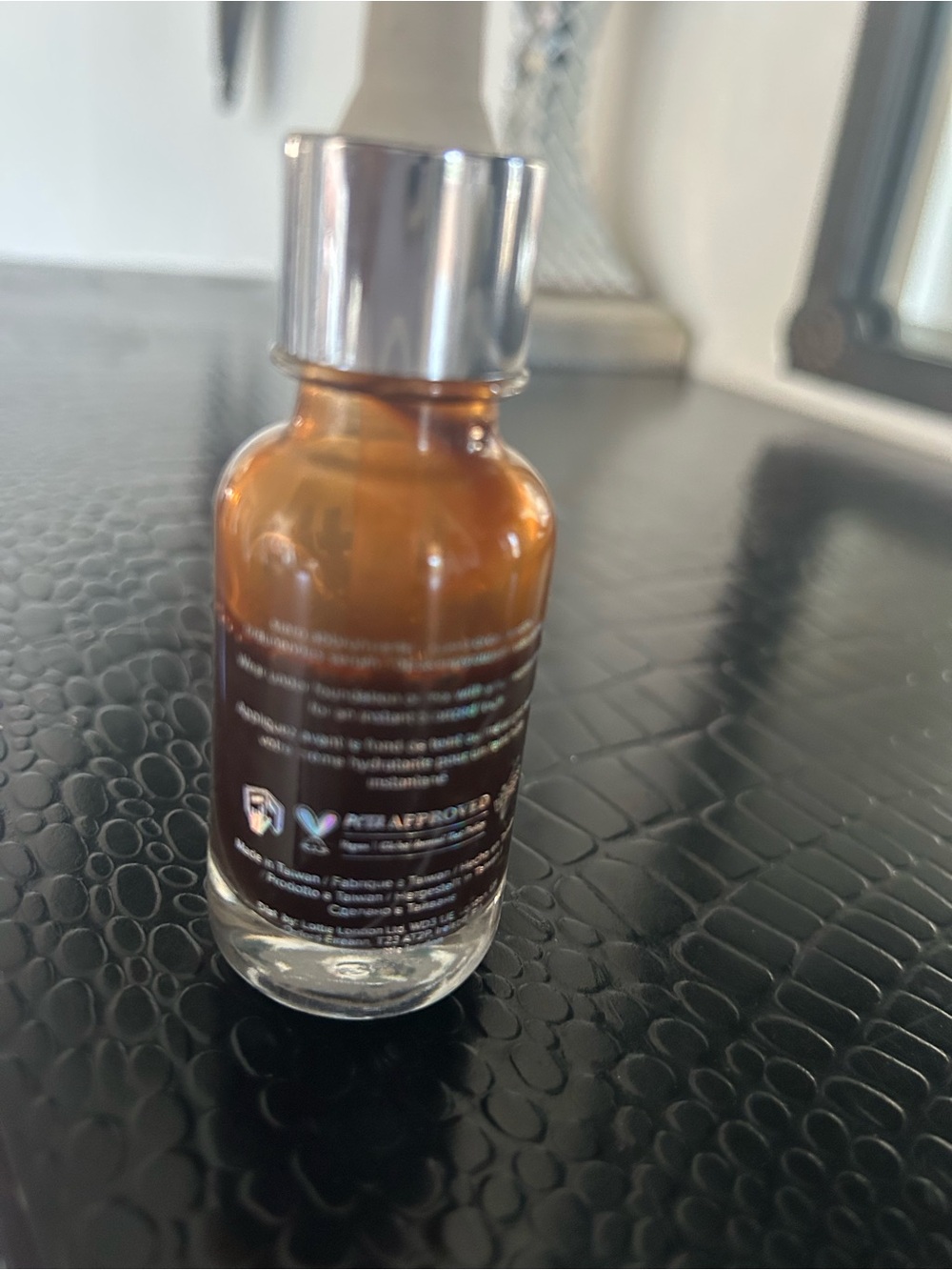 Sold out! Lottie London Hot Glaze Bronzing Serum Drops bronze self tanner Amber - Picture 3 of 3